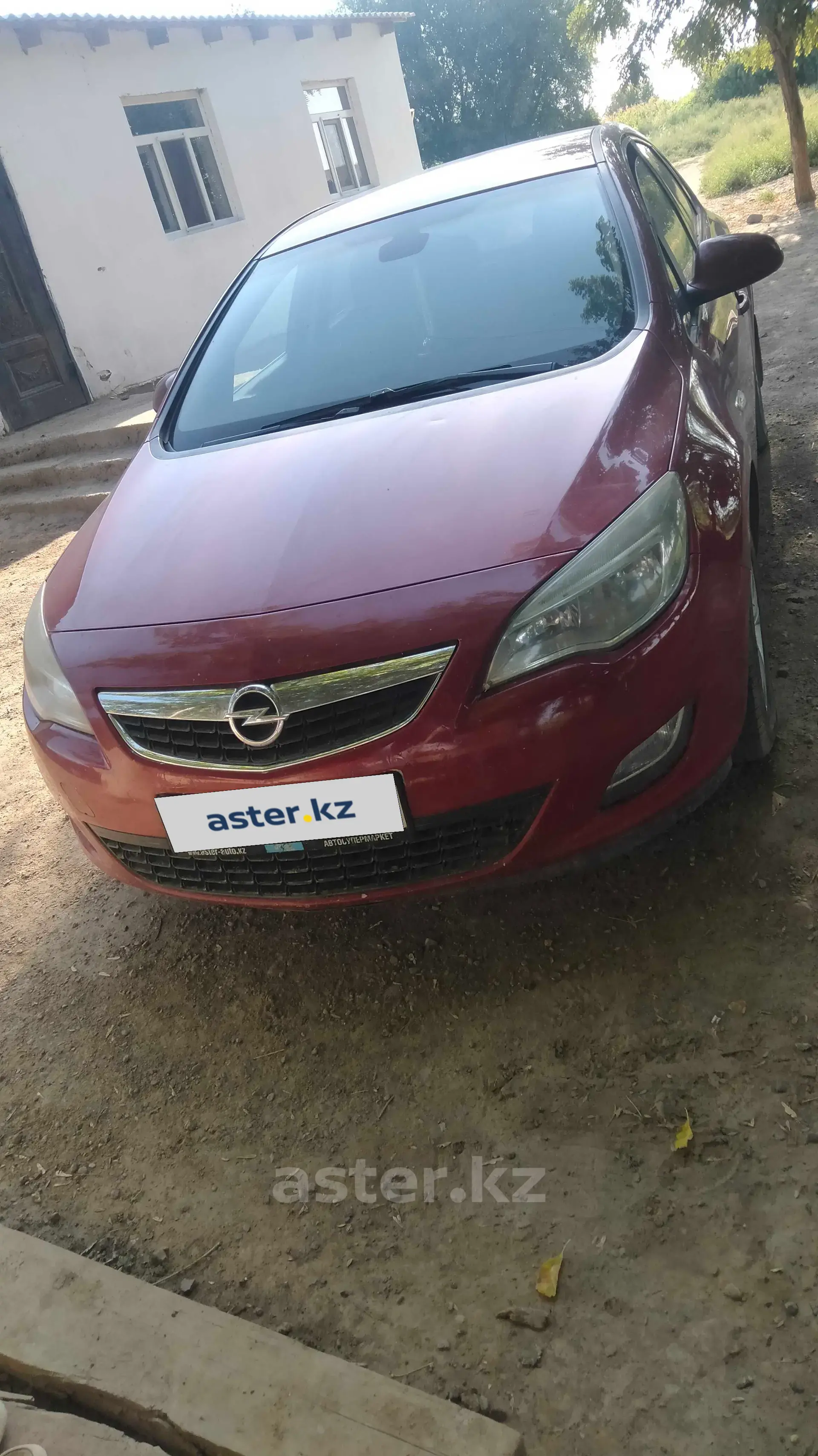 Opel Astra 2011