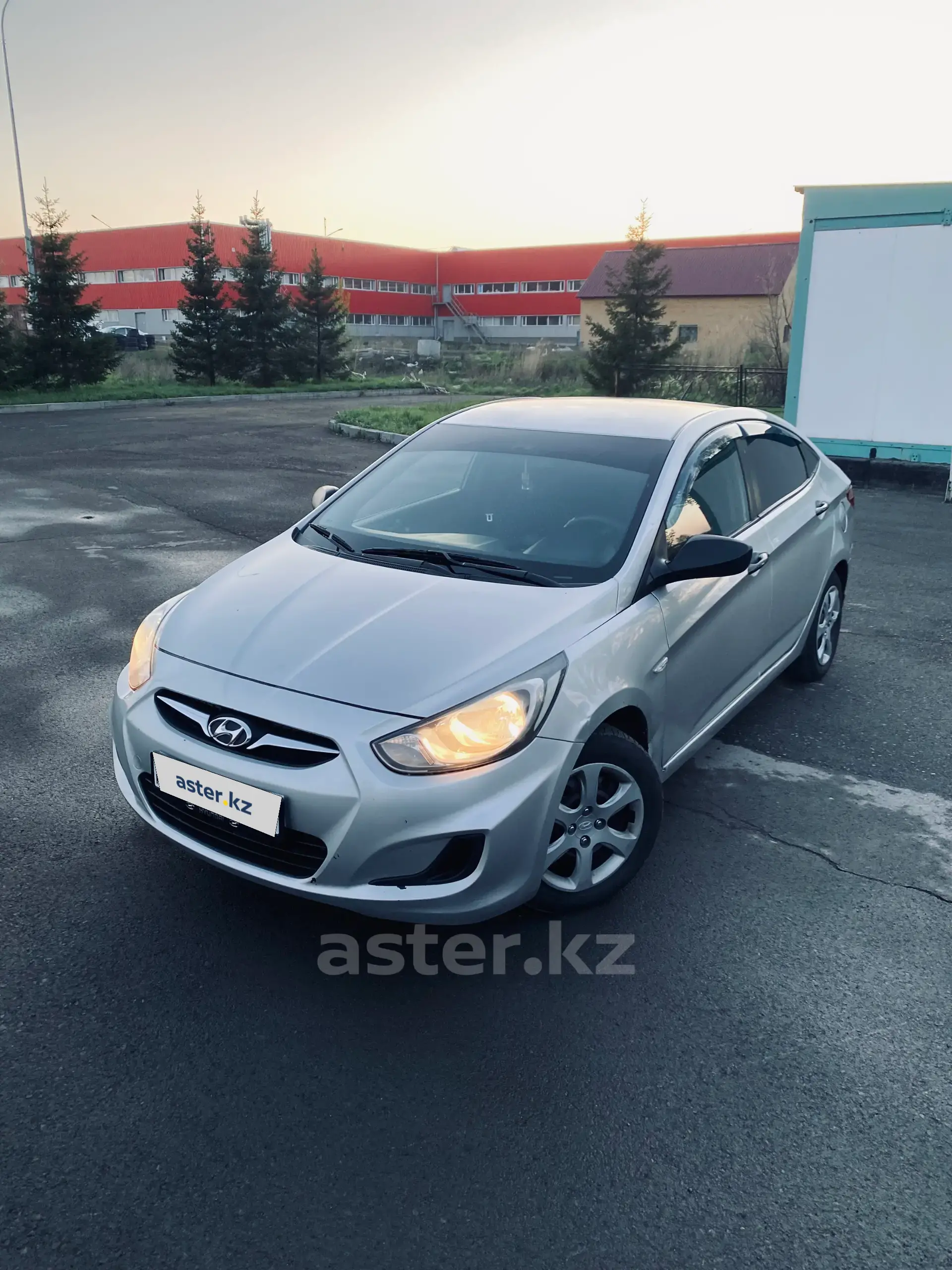 Hyundai Accent 2011