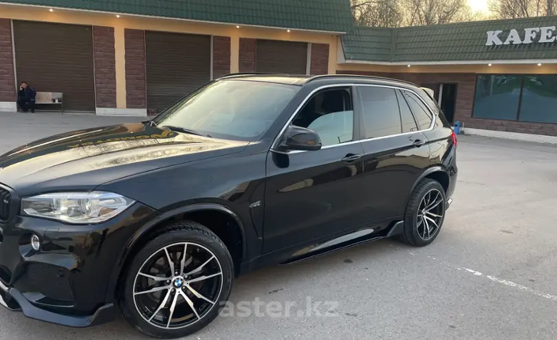 BMW X5 2015 года за 16 000 000 тг. в Алматинская область