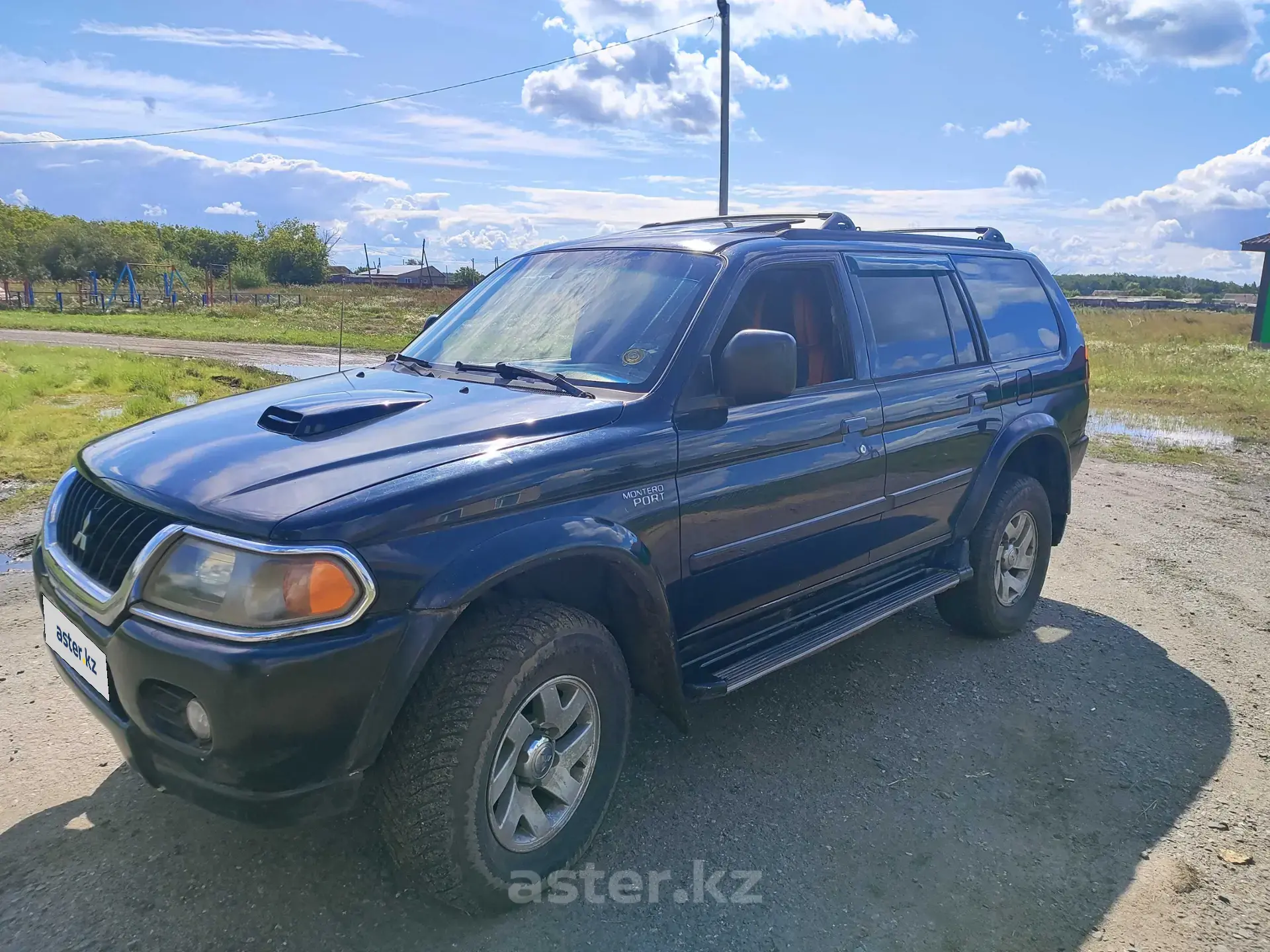 Mitsubishi Montero Sport 2000