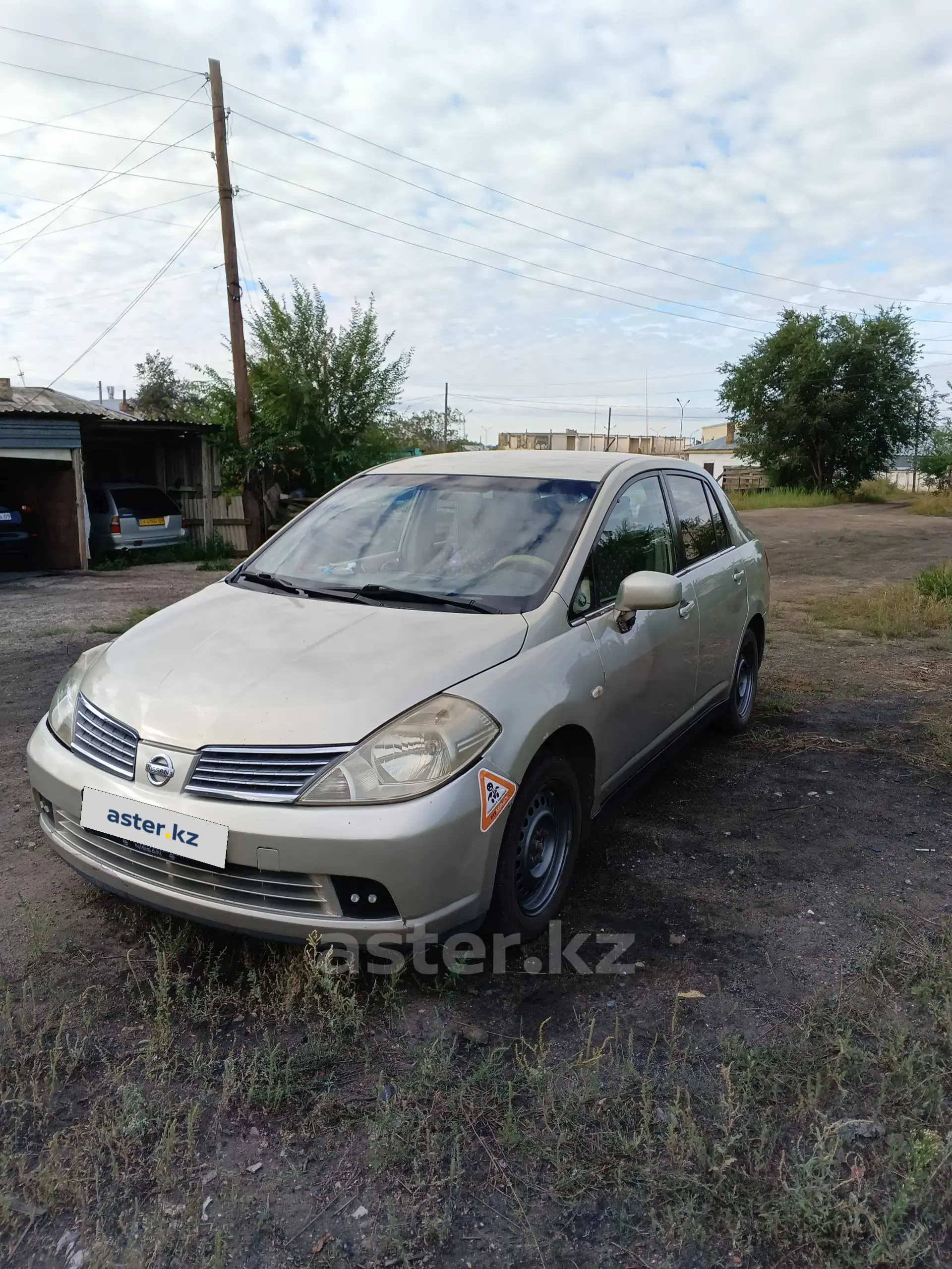 Nissan Tiida 2007