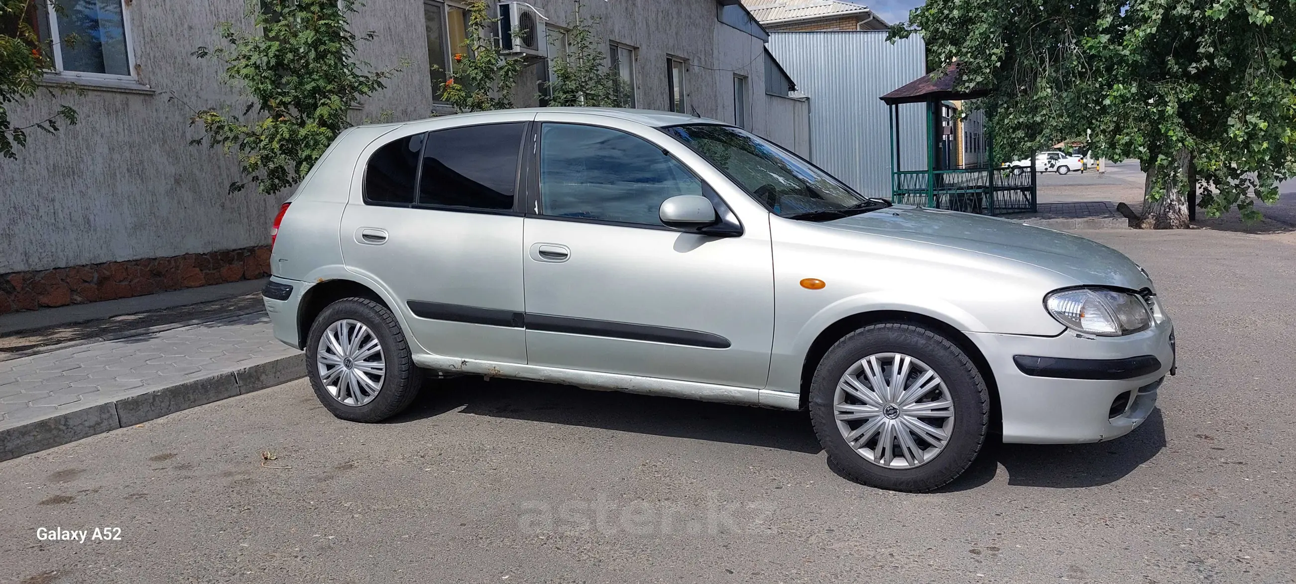 Nissan Almera 2003