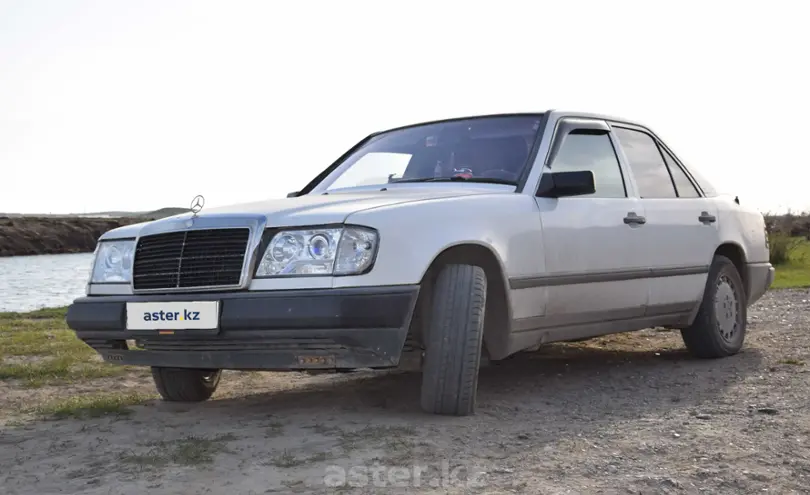 Mercedes-Benz W124 1987 года за 1 500 000 тг. в Караганда