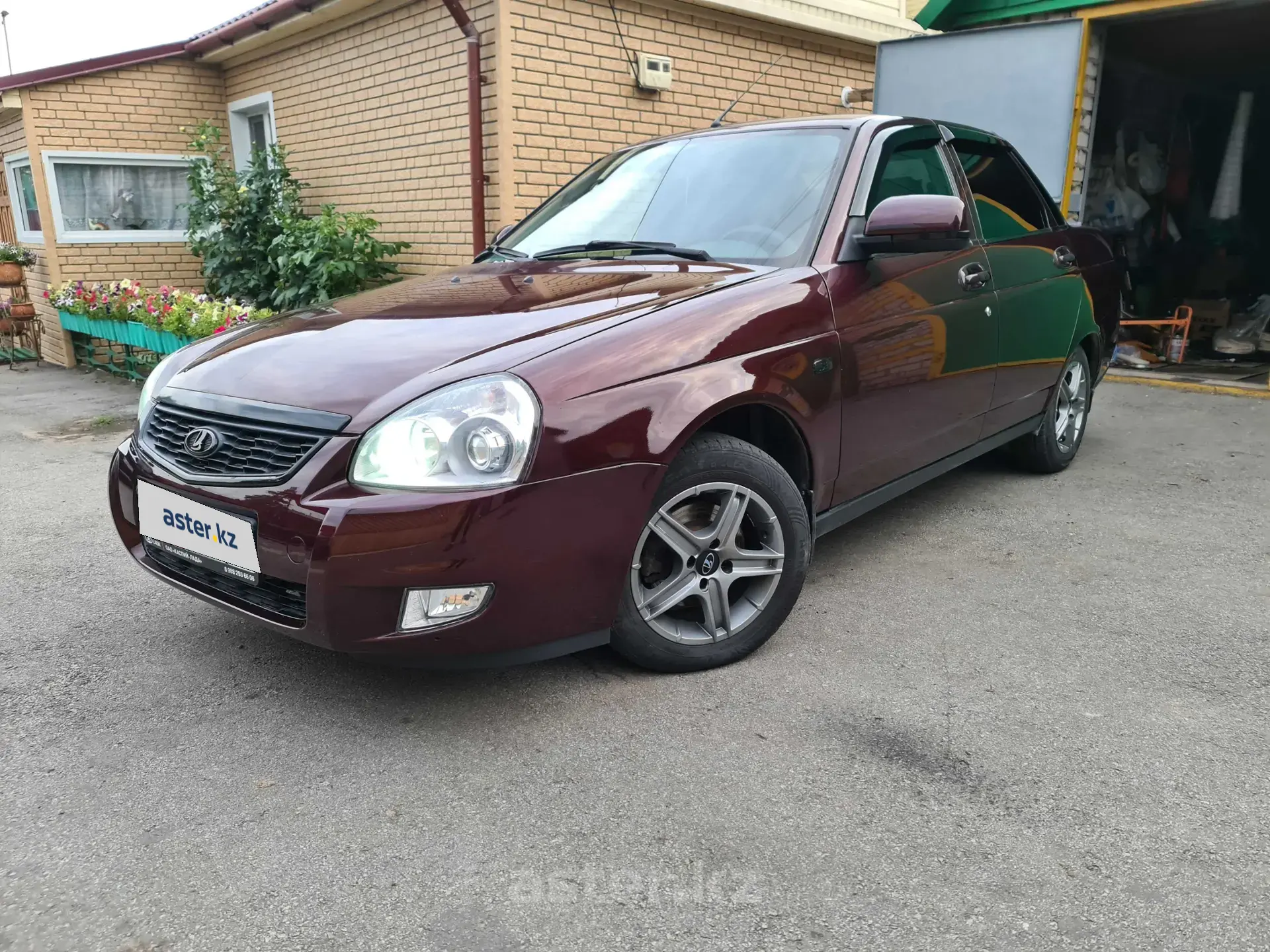 LADA (ВАЗ) Priora 2012