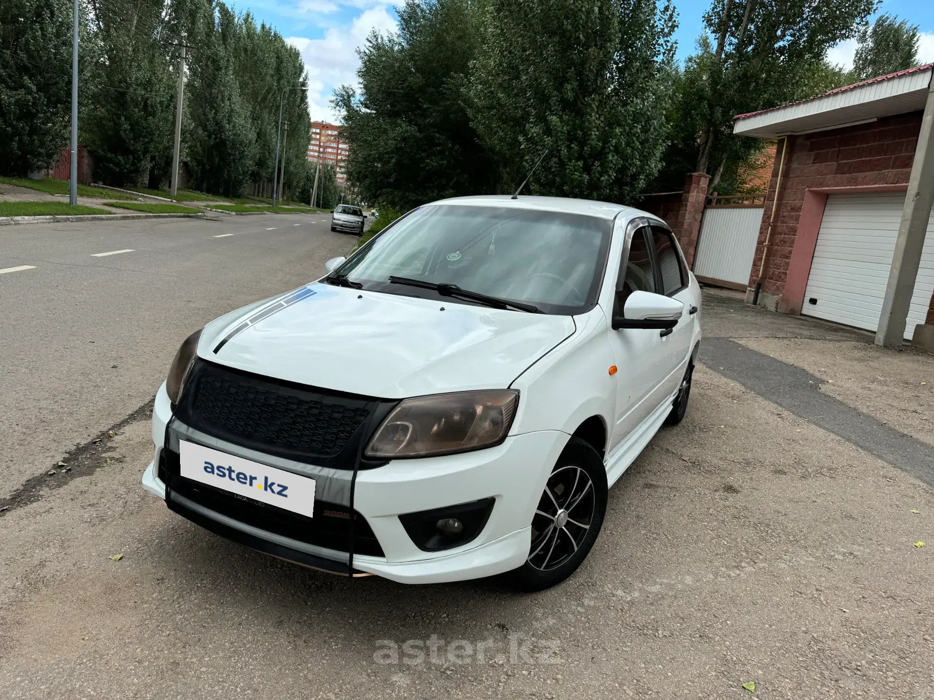 LADA (ВАЗ) Granta 2015