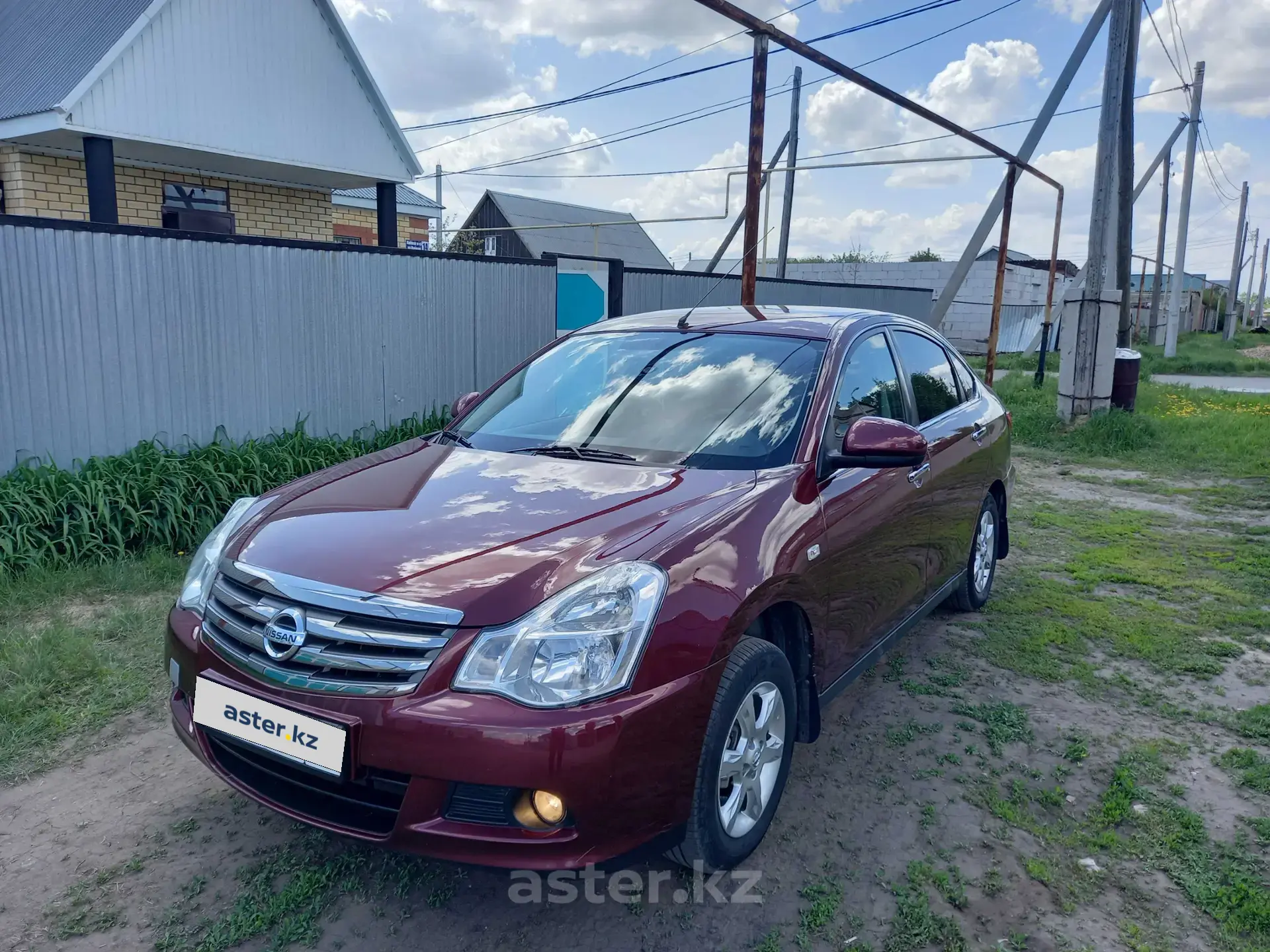 Nissan Almera 2014