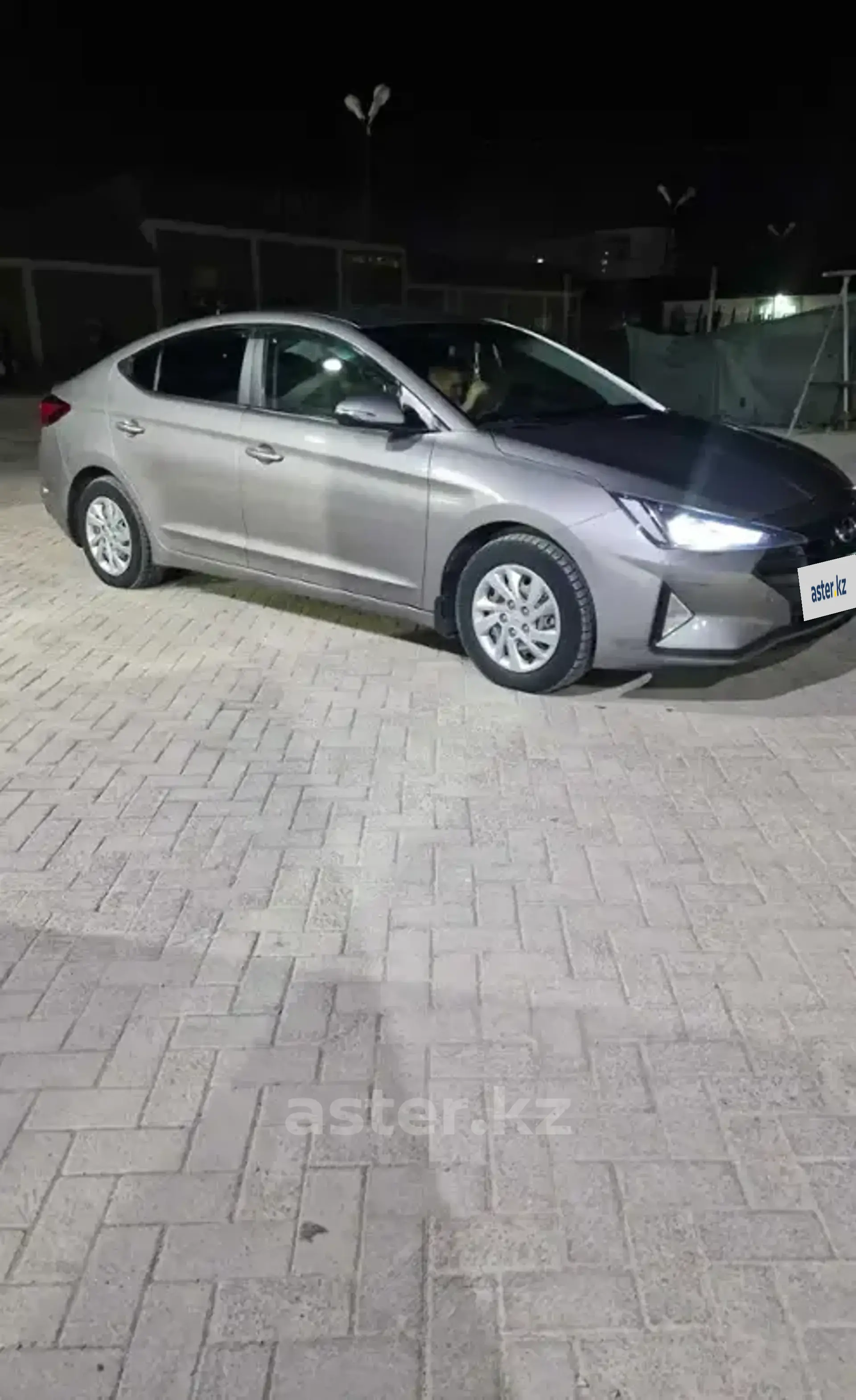 Hyundai Elantra 2020