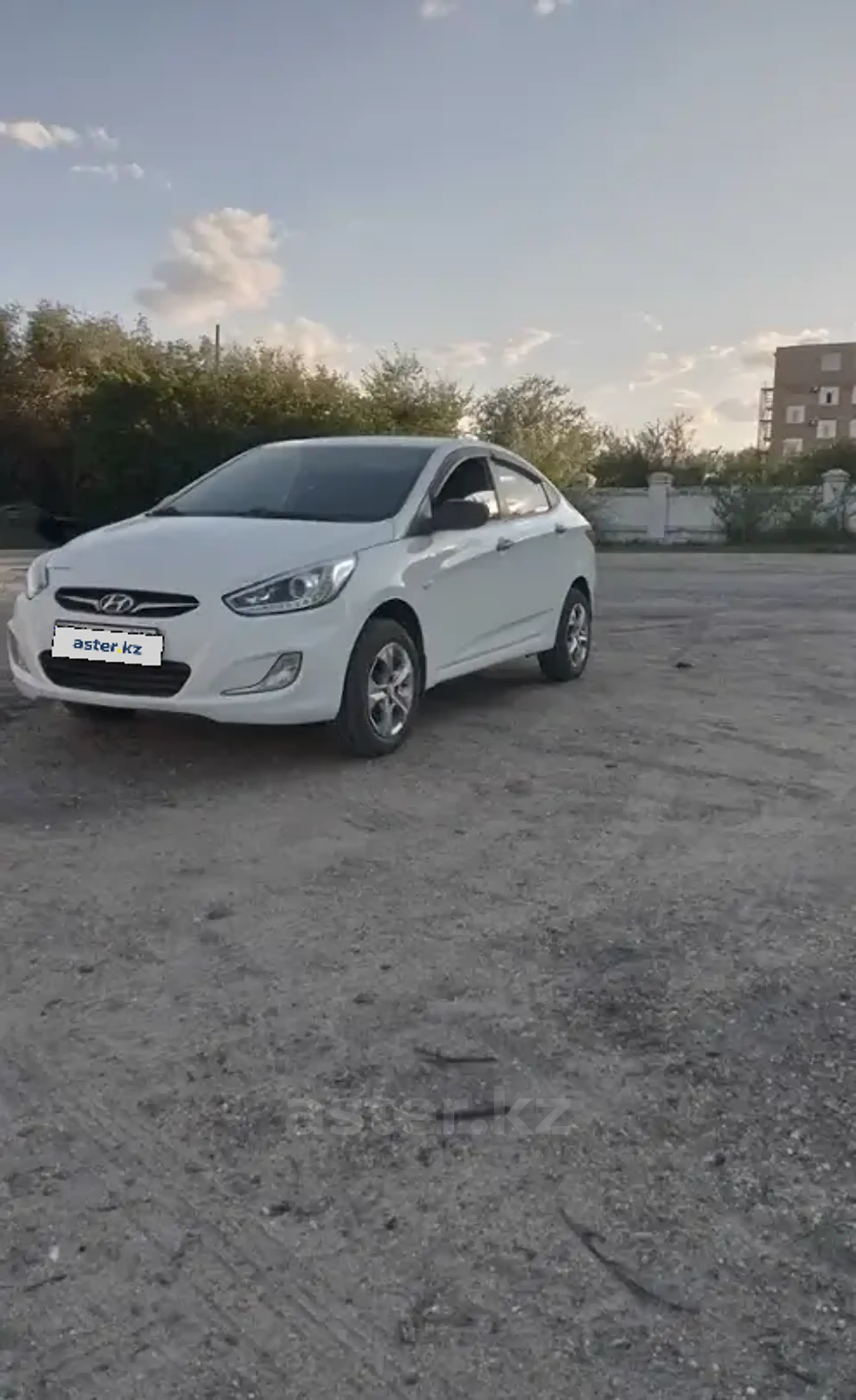 Hyundai Accent 2013