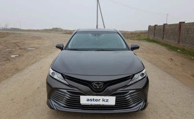 Toyota Camry 2020 года за 14 000 000 тг. в Шымкент