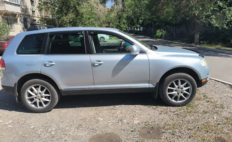 Volkswagen Touareg 2004 года за 4 300 000 тг. в Шымкент