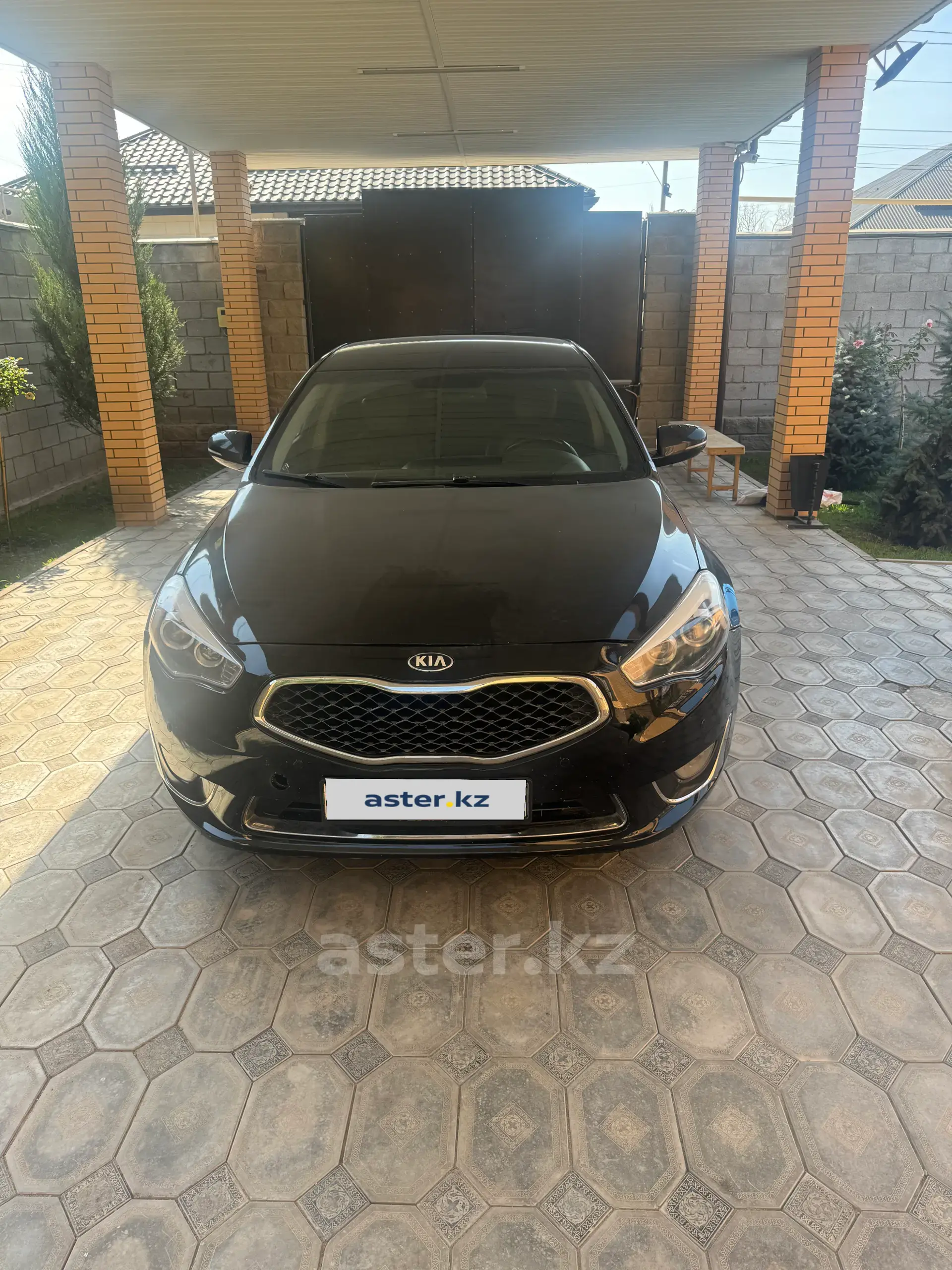 Kia Cadenza 2014