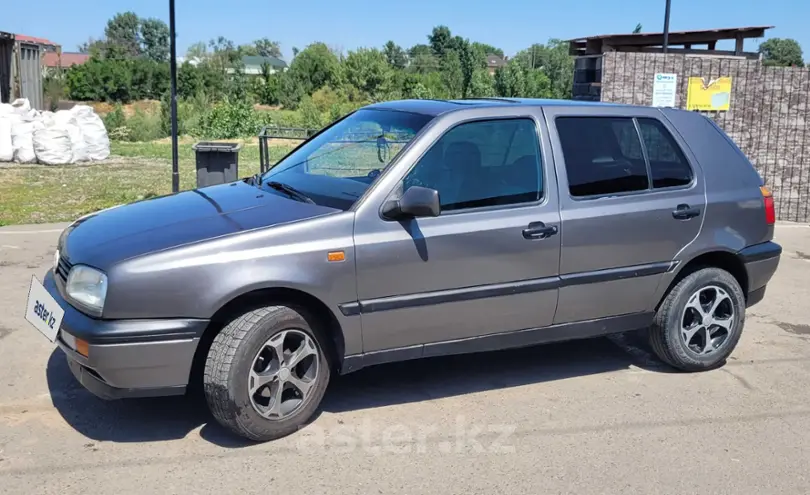 Volkswagen Golf 1992 года за 1 300 000 тг. в Алматы