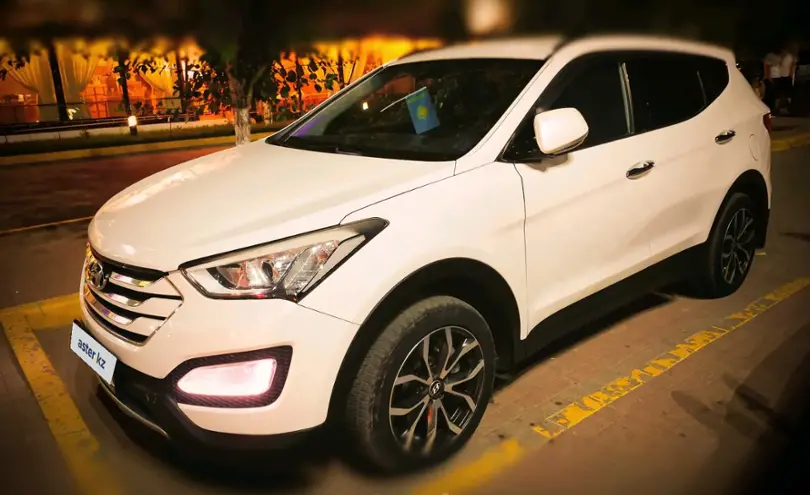 Hyundai Santa Fe 2014 года за 9 700 000 тг. в Актюбинская область