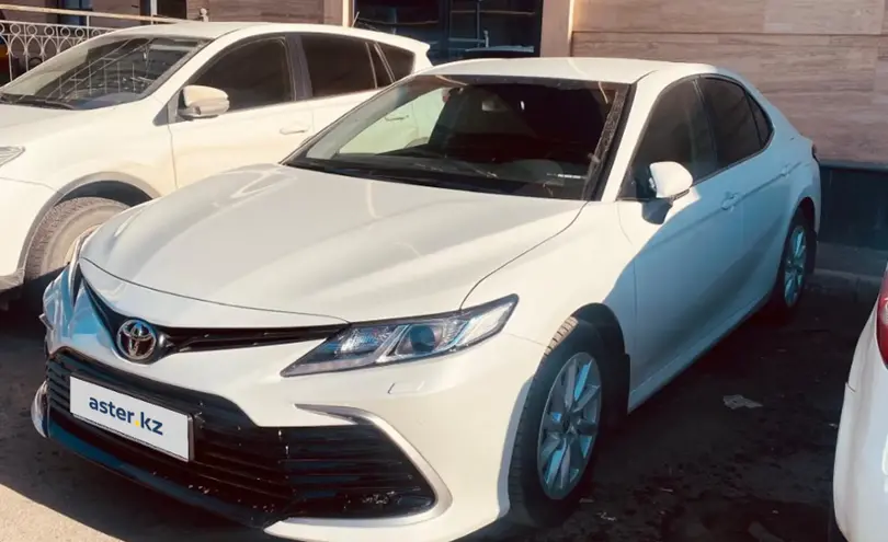 Toyota Camry 2022 года за 16 700 000 тг. в Алматы