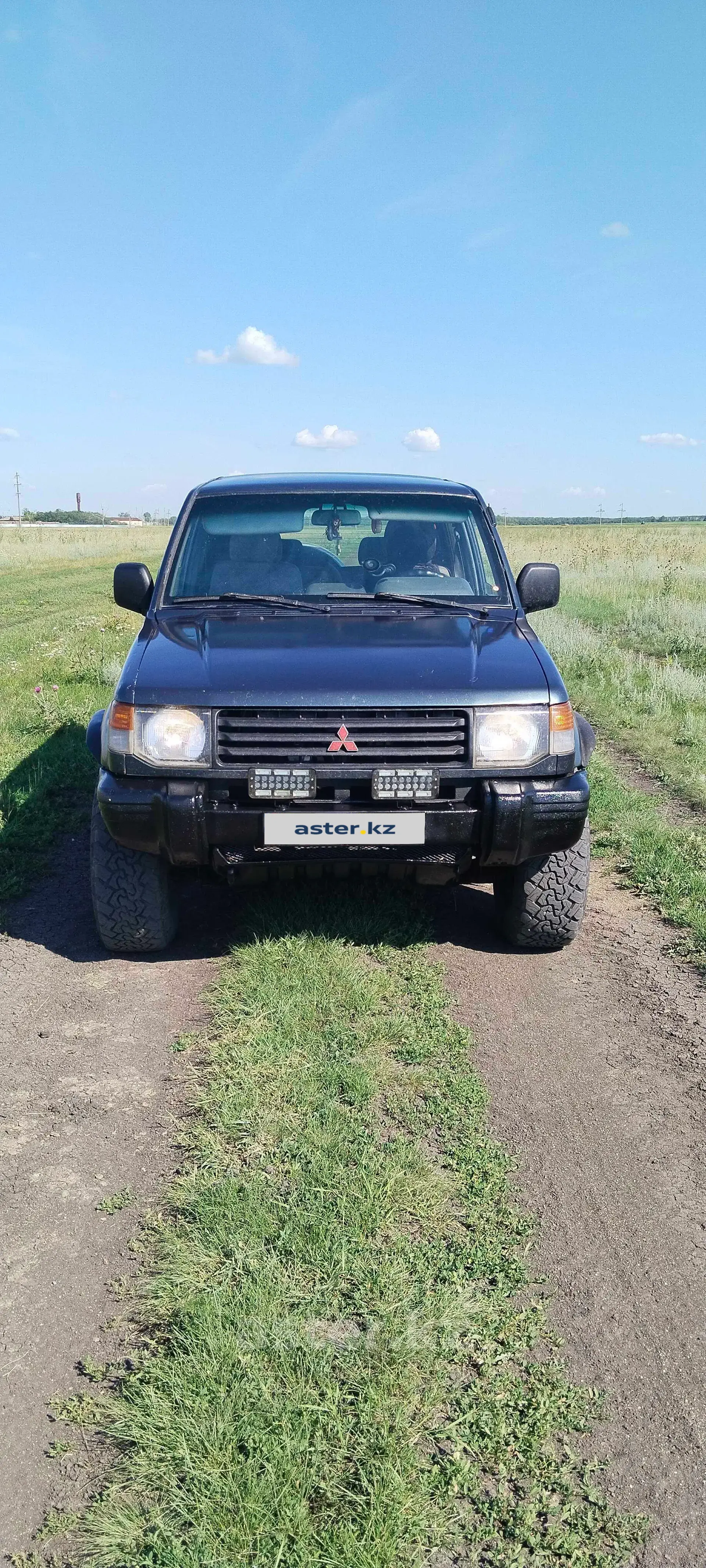 Mitsubishi Pajero 1992