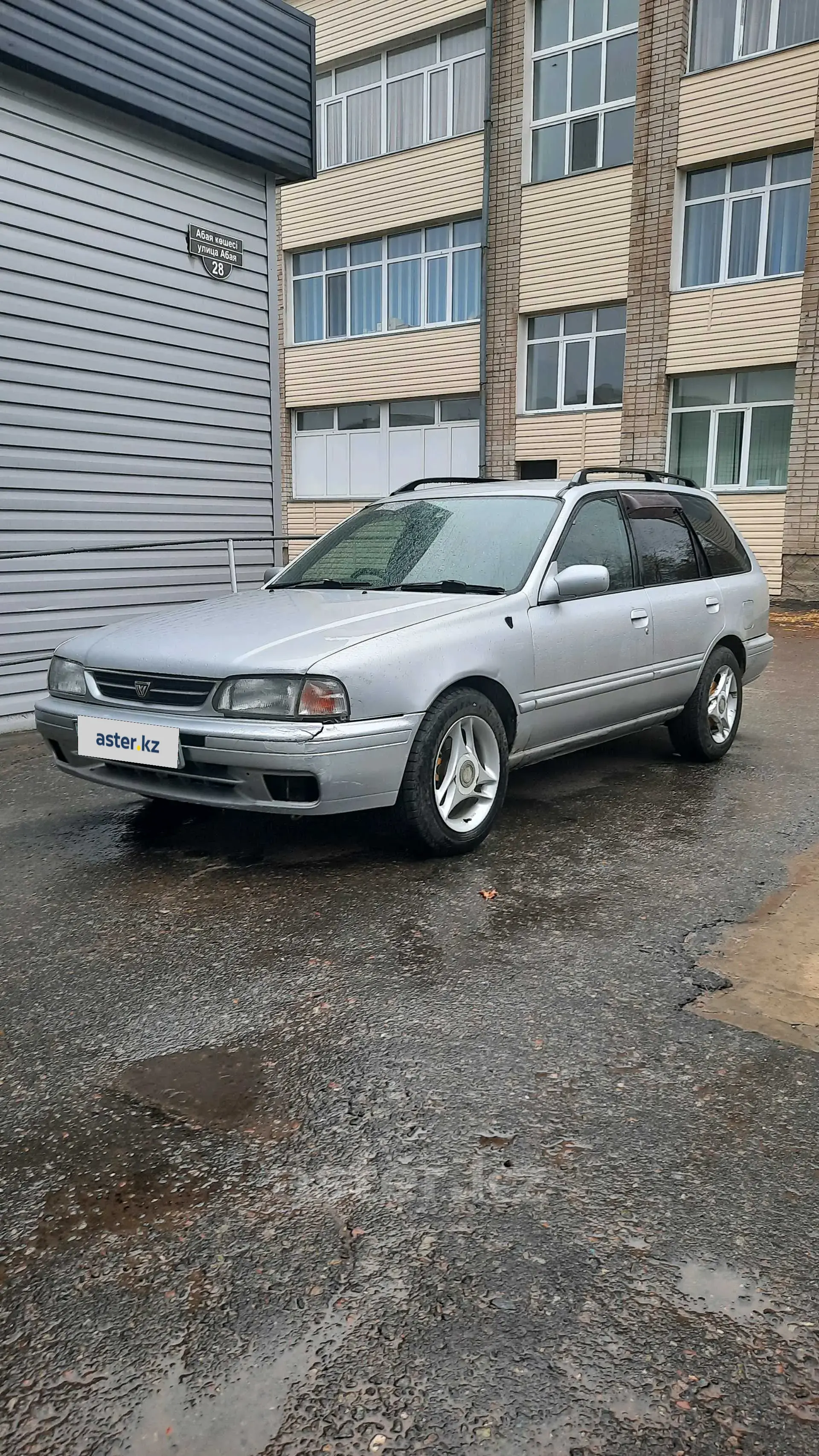 Nissan Wingroad 1996