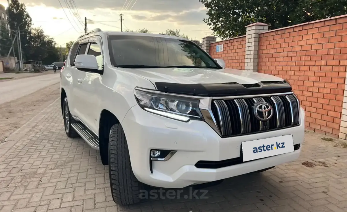 Toyota Land Cruiser Prado 2019 года за 29 500 000 тг. в Актюбинская область