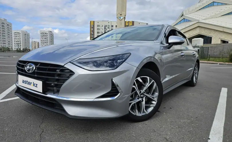 Hyundai Sonata 2022 года за 11 200 000 тг. в Астана