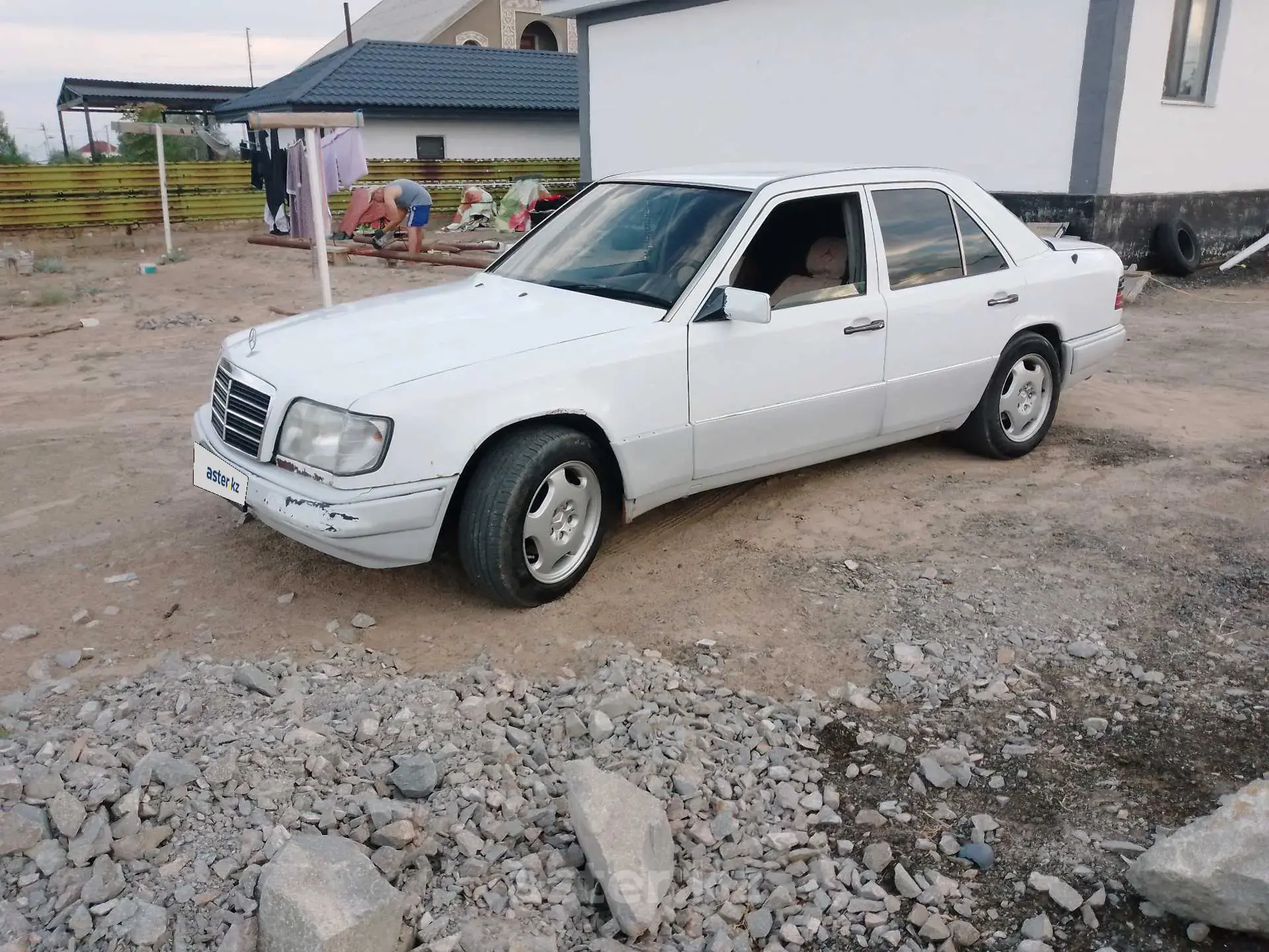 Mercedes-Benz E-Класс 1993