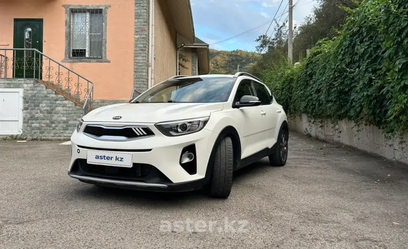 Kia Stonic 2018 года за 6 500 000 тг. в Алматы