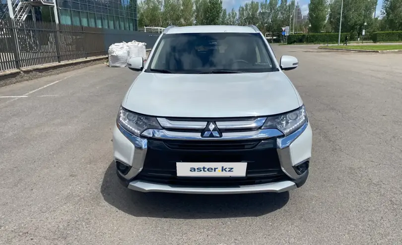 Mitsubishi Outlander 2015 года за 11 000 000 тг. в Астана