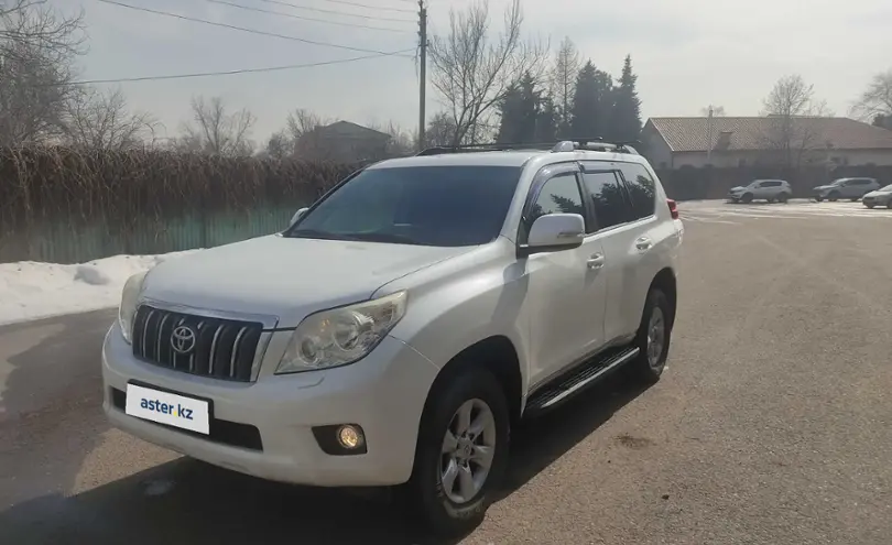 Toyota Land Cruiser Prado 2010 года за 13 000 000 тг. в Алматы