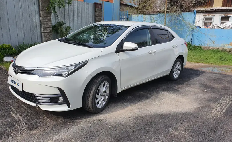 Toyota Corolla 2017 года за 8 500 000 тг. в Алматы