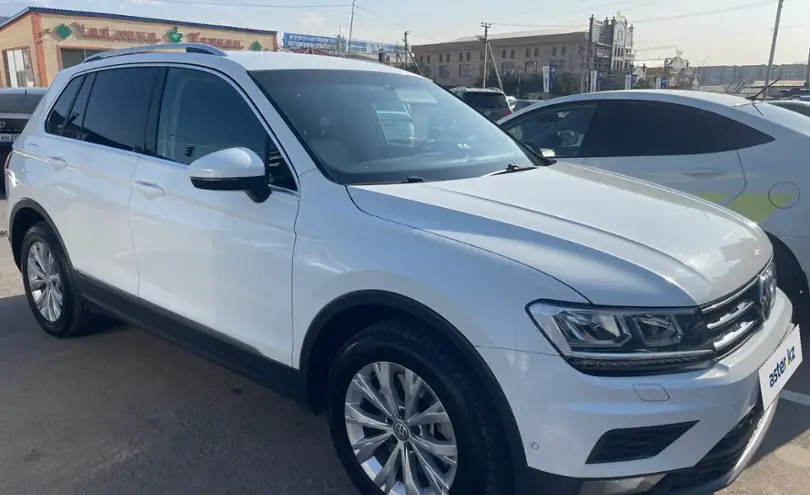 Volkswagen Tiguan 2017 года за 10 000 000 тг. в Алматы