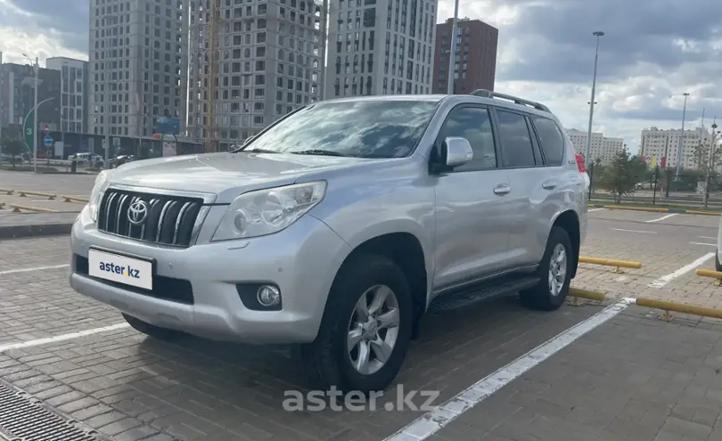 Toyota Land Cruiser Prado 2012 года за 15 500 000 тг. в Астана