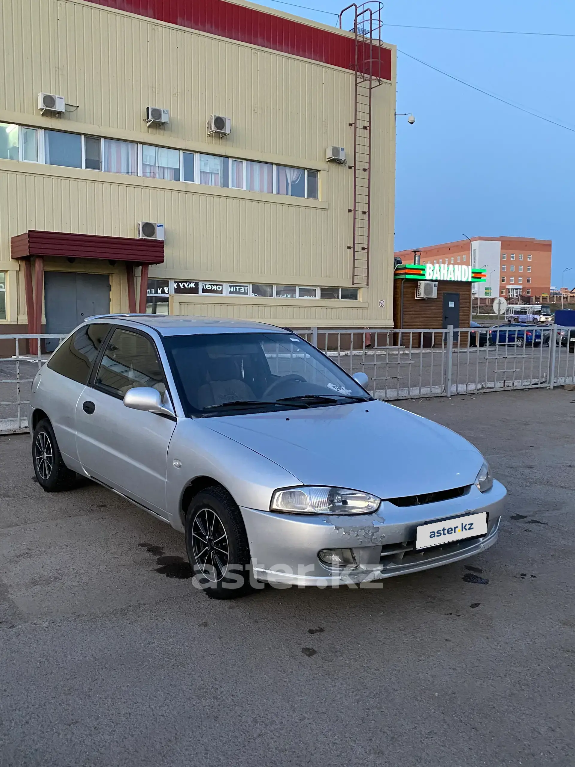 Mitsubishi Colt 1992