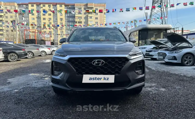 Hyundai Santa Fe 2020 года за 12 500 000 тг. в Алматы