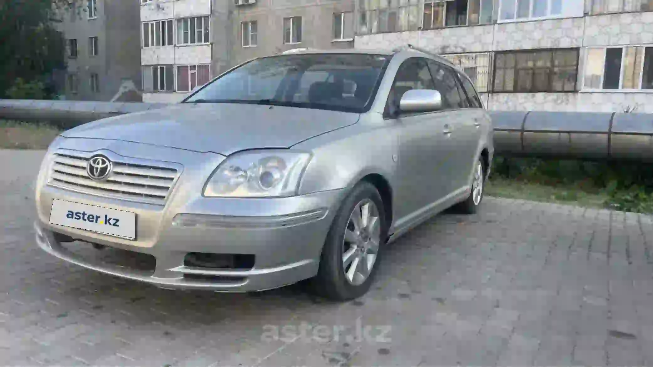 Toyota Avensis 2004