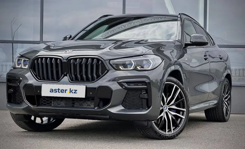 BMW X6 2022 года за 46 400 000 тг. в Астана