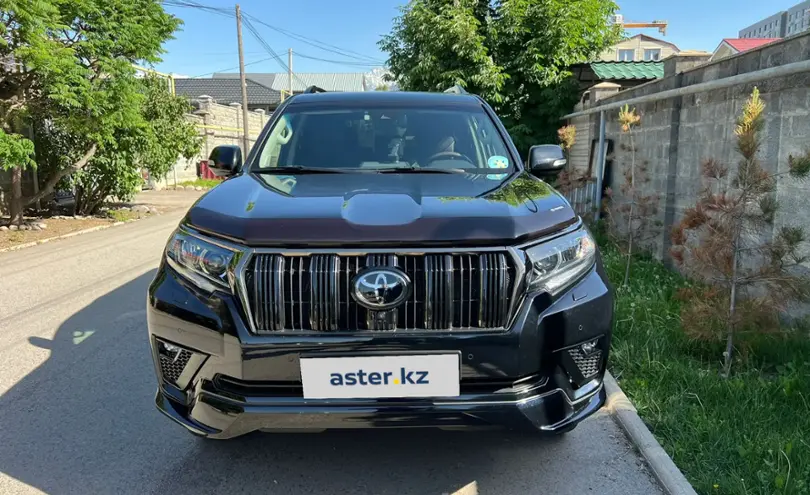 Toyota Land Cruiser Prado 2022 года за 36 000 000 тг. в Алматы