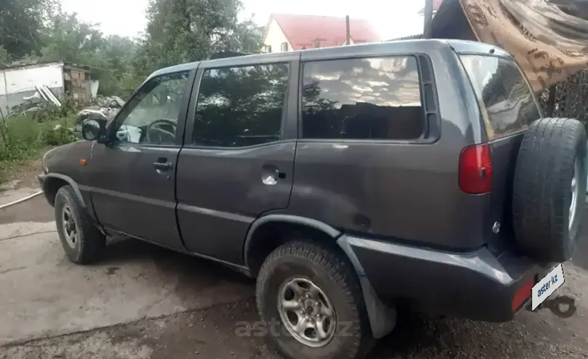 Nissan Terrano 1995