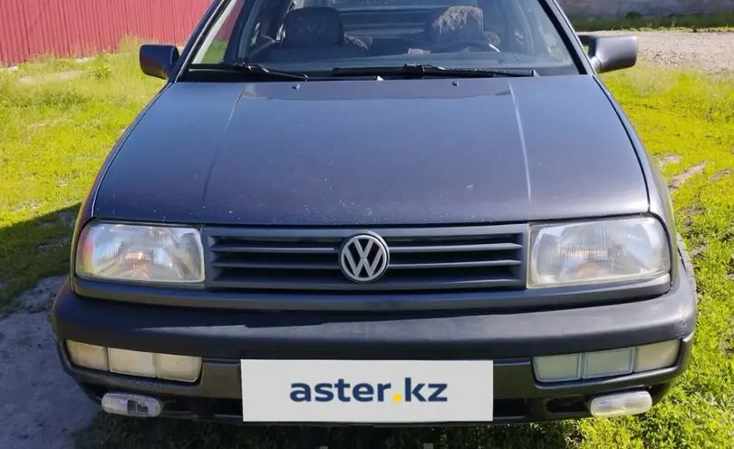 Volkswagen Vento 1992 года за 1 590 000 тг. в Семей