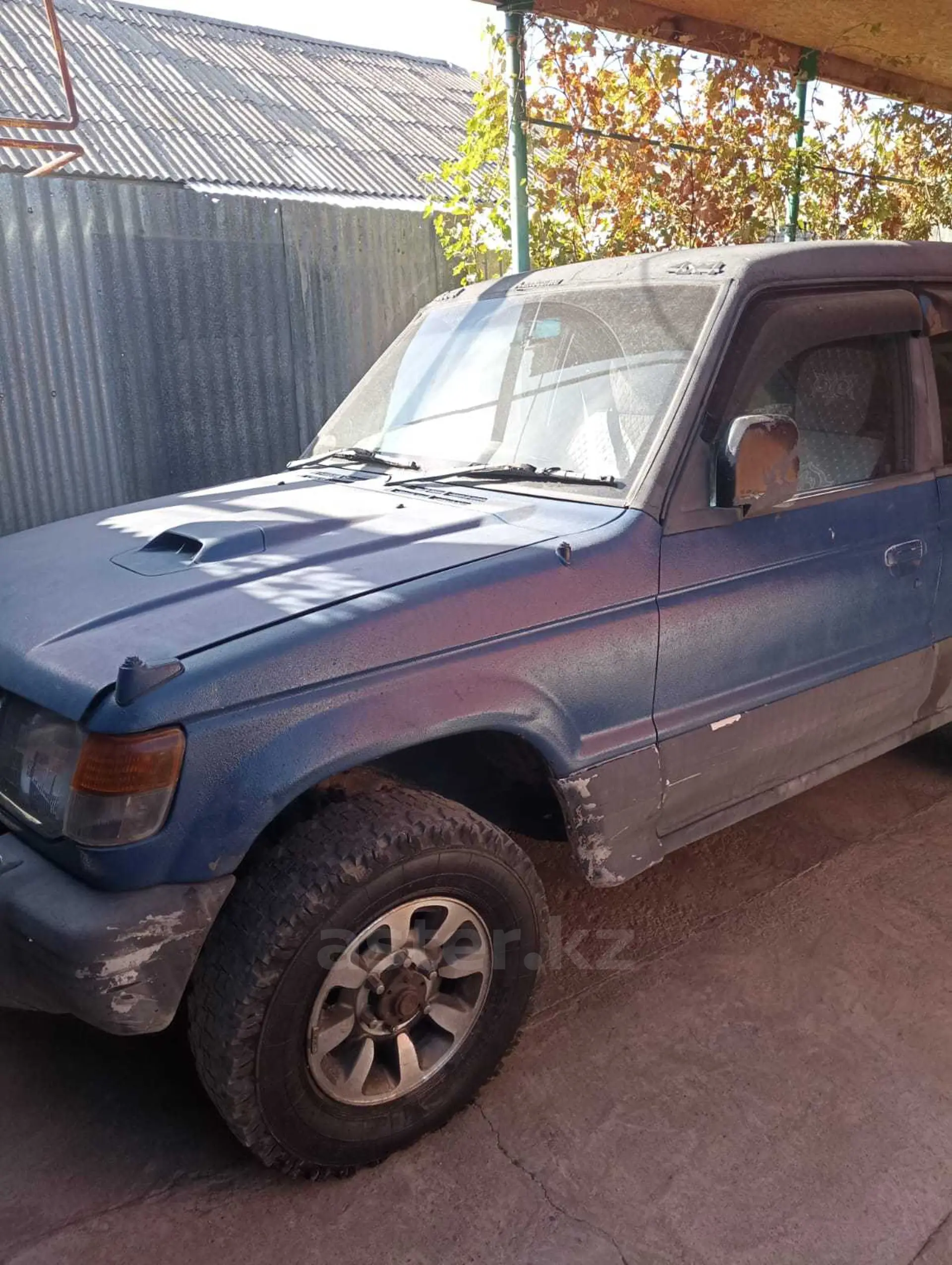 Mitsubishi Pajero 1992