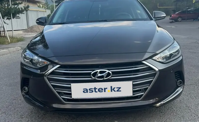 Hyundai Elantra 2018 года за 8 850 000 тг. в Алматы