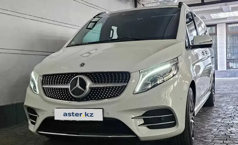 Mercedes-Benz V-Класс 2019 года за 37 440 000 тг. в Алматы