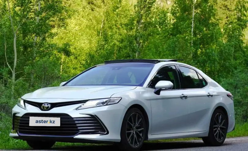 Toyota Camry 2022 года за 18 000 000 тг. в Алматы