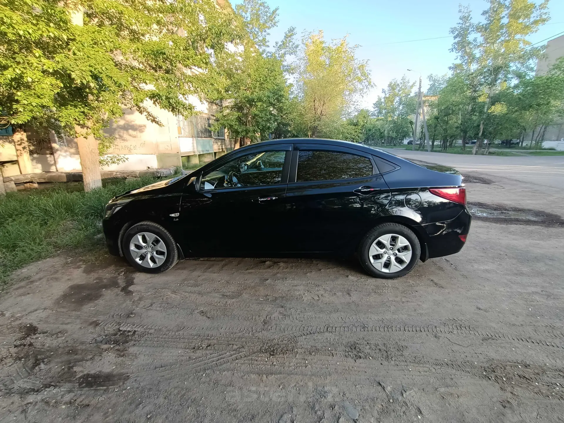 Hyundai Solaris 2014