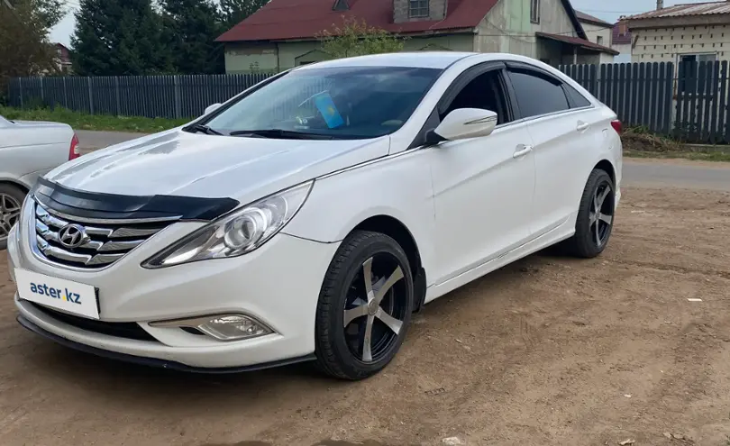 Hyundai Sonata 2013 года за 5 600 000 тг. в Астана