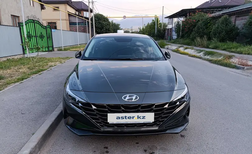 Hyundai Elantra 2023 года за 11 000 000 тг. в Алматы