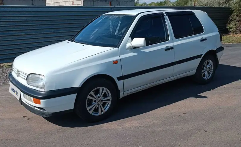 Volkswagen Golf 1997 года за 1 650 000 тг. в Караганда