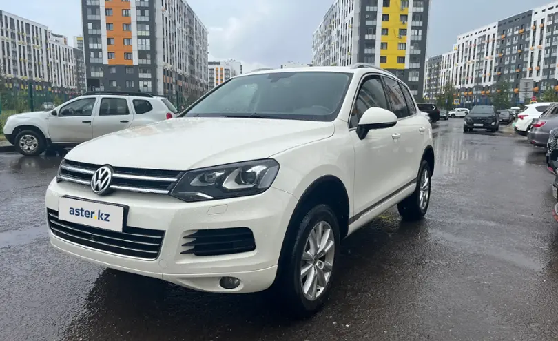 Volkswagen Touareg 2011 года за 12 500 000 тг. в Астана