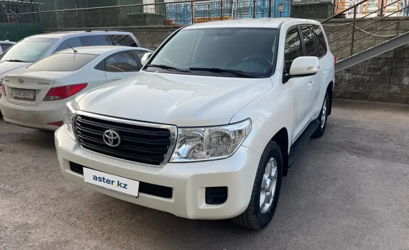 Toyota Land Cruiser 2013 года за 22 000 000 тг. в Астана