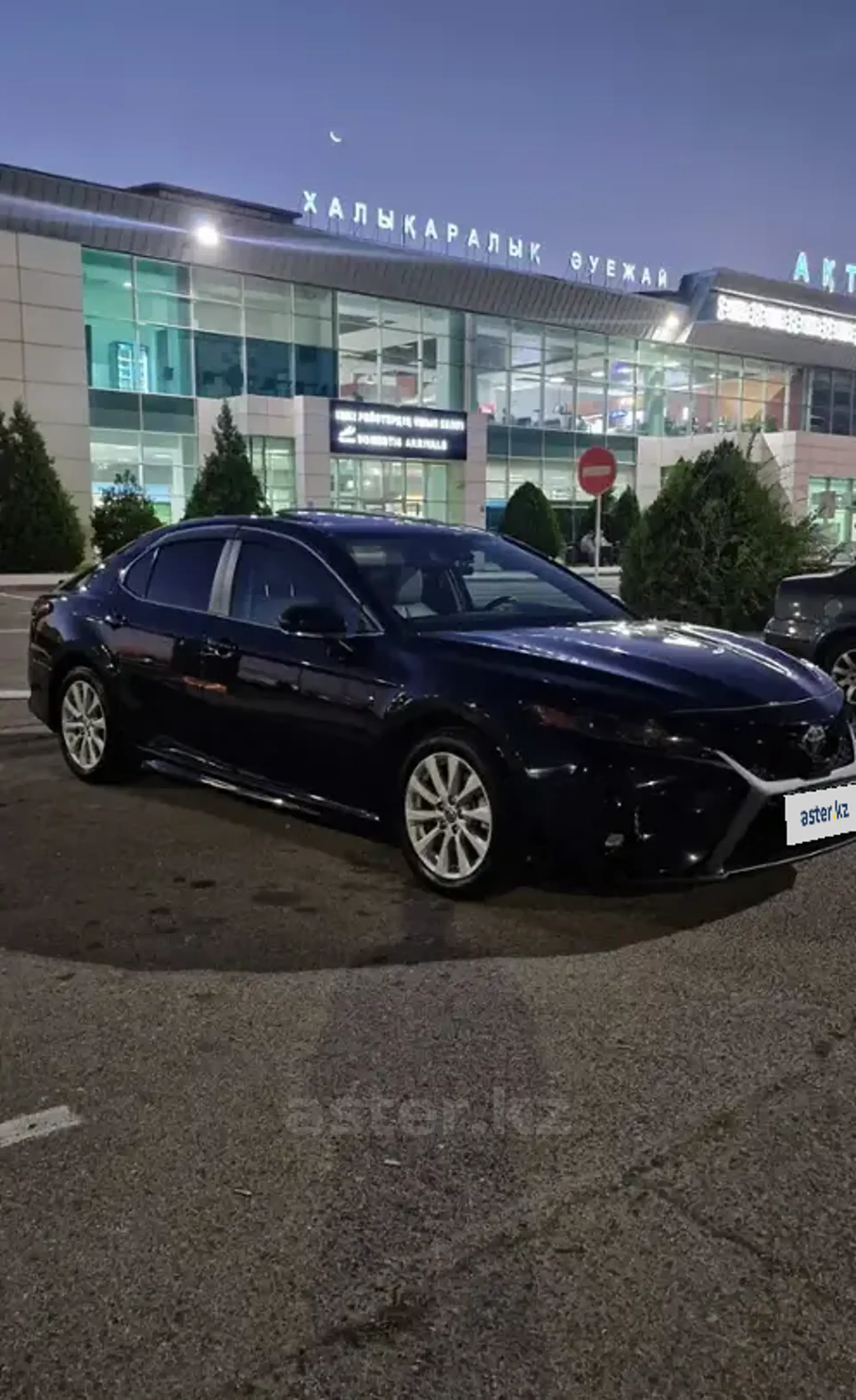 Toyota Camry 2019