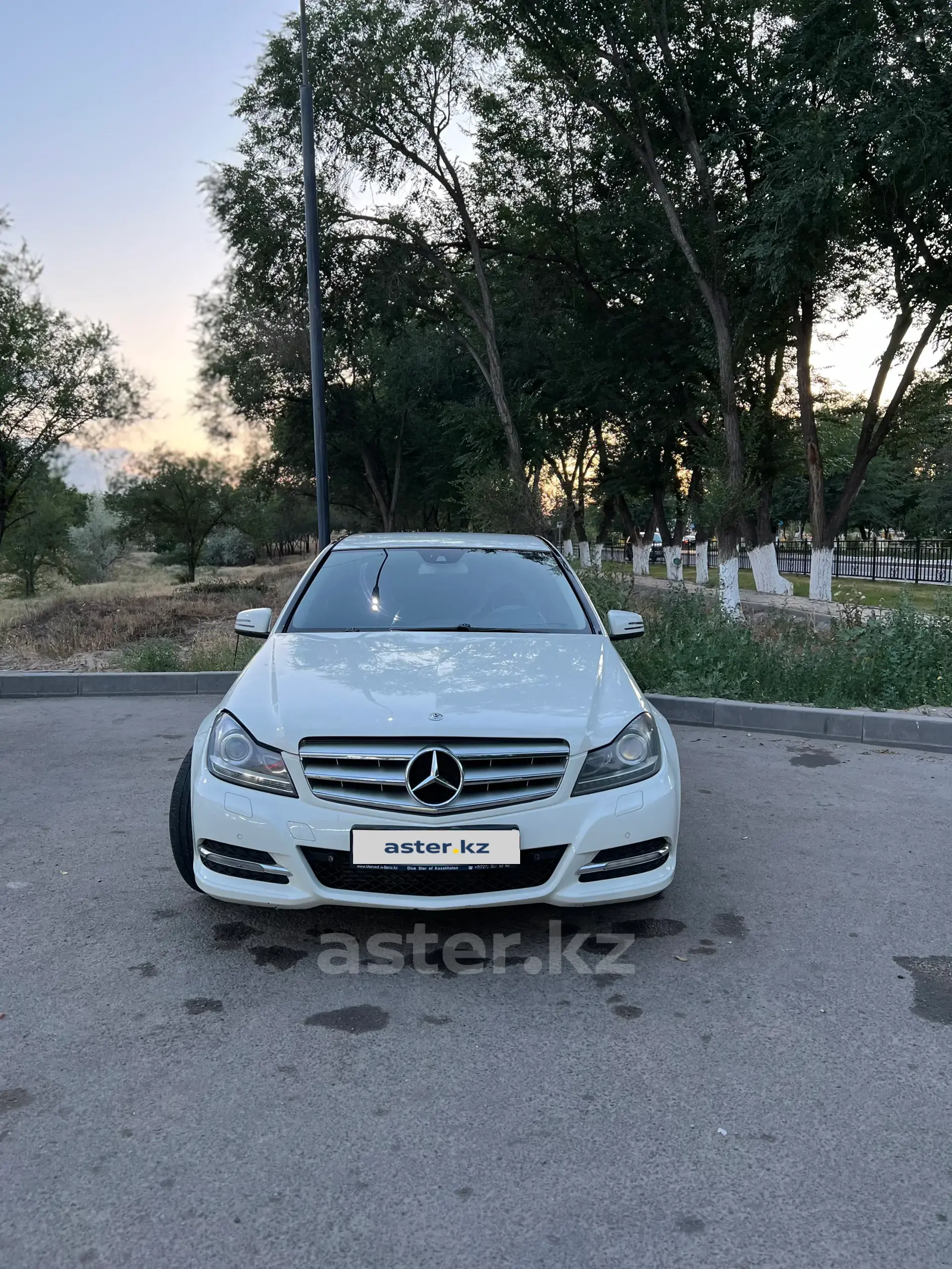 Mercedes-Benz C-Класс 2012