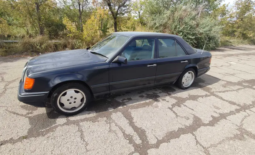 Mercedes-Benz W124 1988 года за 2 000 000 тг. в Карагандинская область