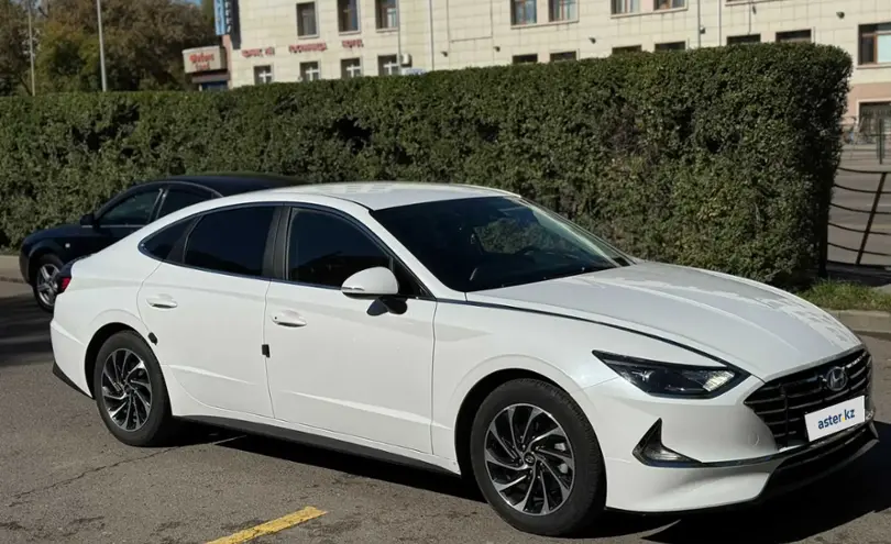 Hyundai Sonata 2021 года за 10 700 000 тг. в Астана